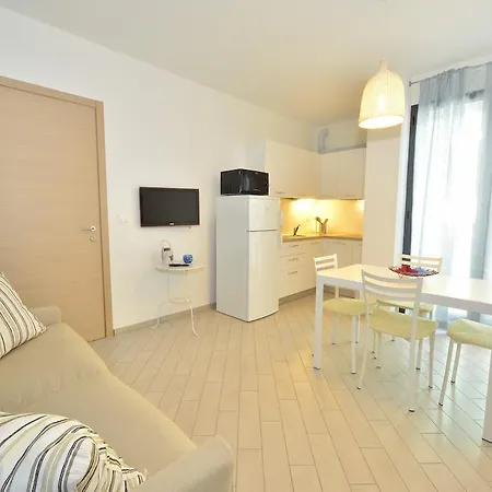 Apartahotel Serenella 3*