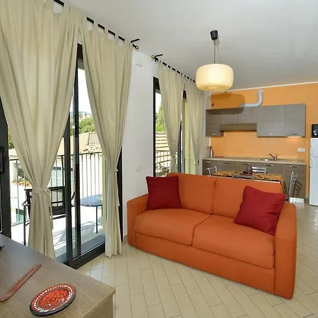 Serenella דיאנו מרינה