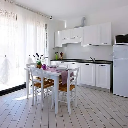 Aparthotel Residenza Serenella Diano Marina