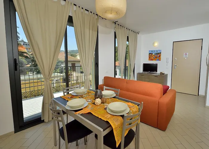 Aparthotel Serenella 3*